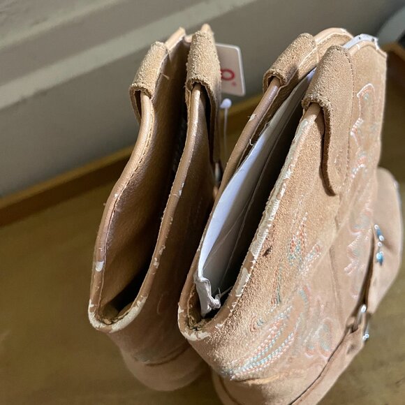 (NWT) Dingo Beige Western Cowboy Boots | Leather Upper with Chain Detail - Picture 5 of 5